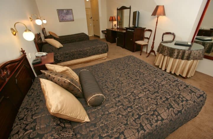 Deluxe Family Suite